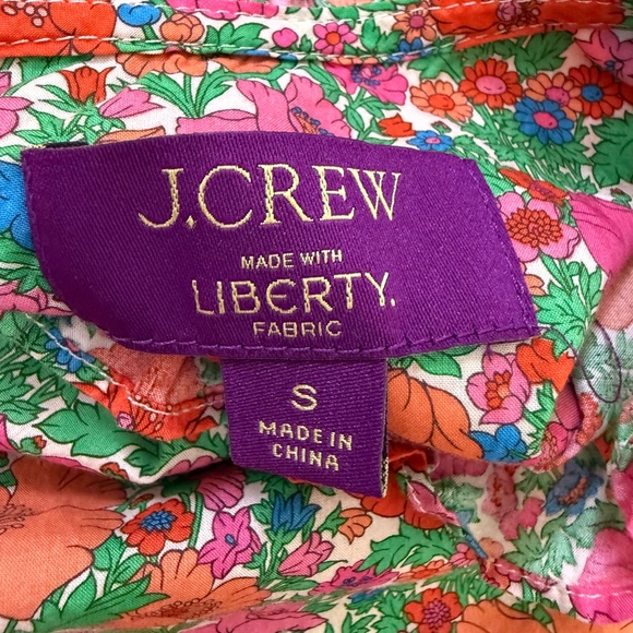 J.CREW Smocked Puff-Sleeve Top in Liberty® Meadow Song Fabric | Small - Picture 9 of 14